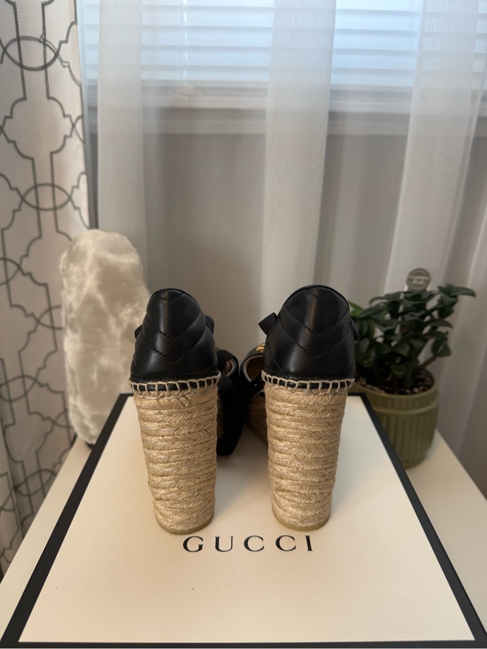 Gucci Black Leather Espadrille Wedge Sandals with Gold Double G - Picture 3 of 9